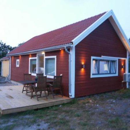 Stuga Pa Hassloe Bredavik  Exteriér fotografie